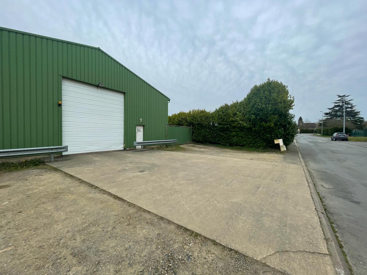 Local d'activité Betton 450m² Vente local d'activité Betton Ille-et-Vilaine OVACT2530845 0